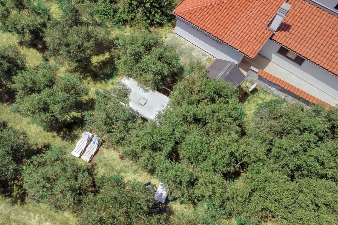 Jacuzi Cottage In The Olive Grove Pula Exterior foto
